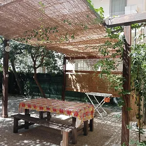 https://la-casetta-di-nonno-ivo.it-tuscanyhotel.com